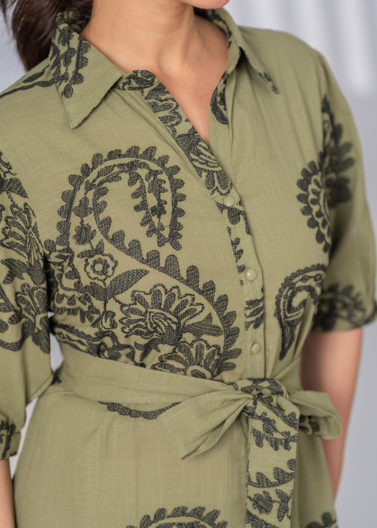 Sencei Handcrafted Cotton Maxi Dress with Embroidered Paisley Motif