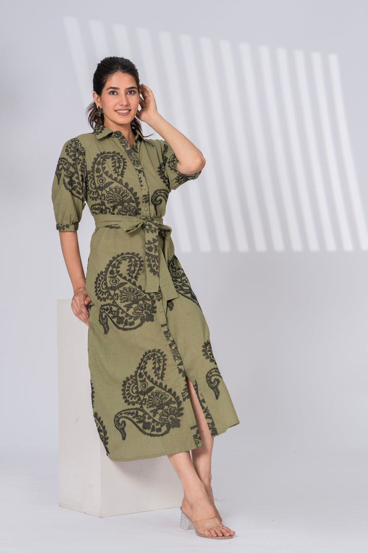 Sencei Handcrafted Cotton Maxi Dress with Embroidered Paisley Motif