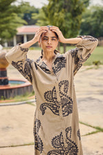 Load image into Gallery viewer, Sencei Handcrafted Cotton Maxi Dress with Embroidered Paisley Motif
